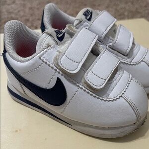 Nike Toddler White and Navy Sneakers